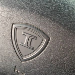 Meet your Posher, Jade